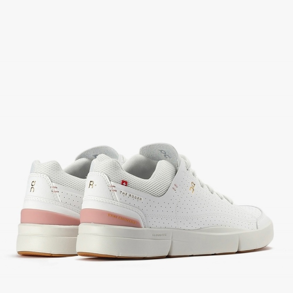 ON The Roger Centre court sneakers